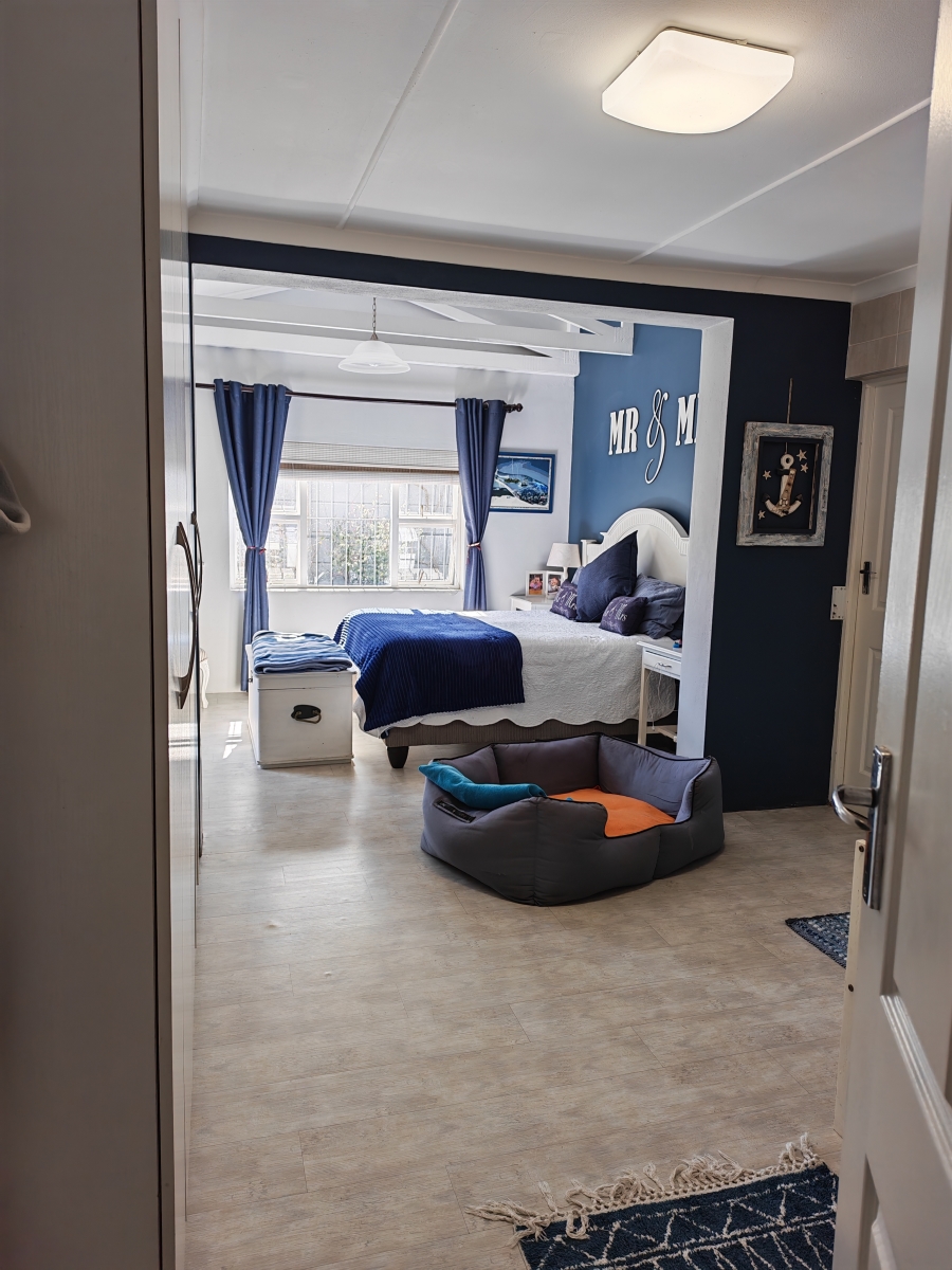 3 Bedroom Property for Sale in Palmiet Western Cape